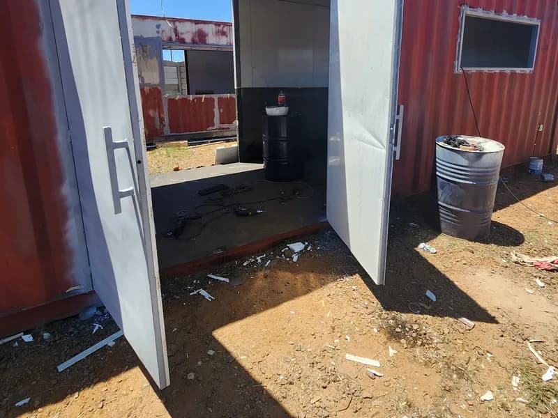 Hanging a new steel door